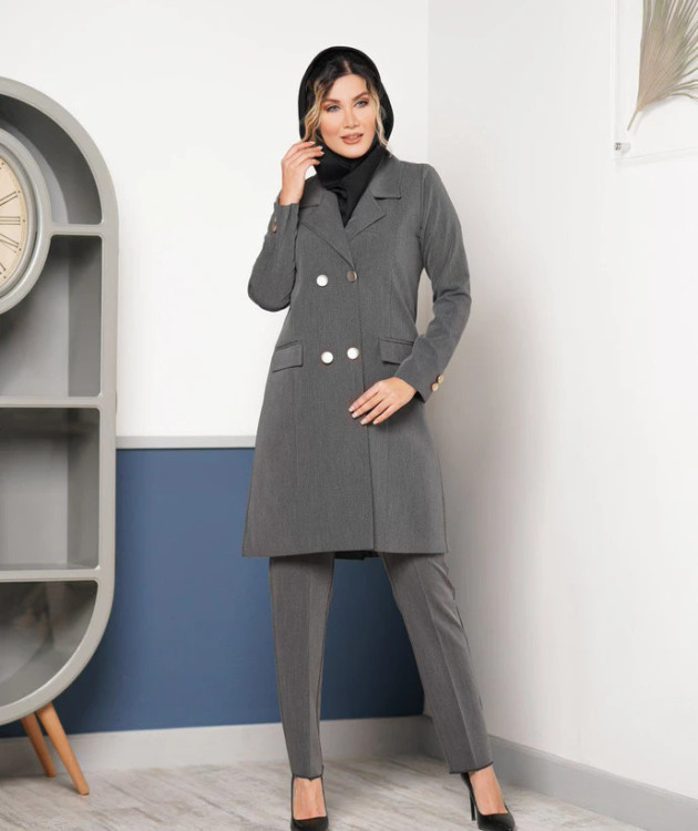 مانتو شلوار اداری زنانه ۴ دکمه ساده طوسی مناسب استفاده روزانه در محیط اداری