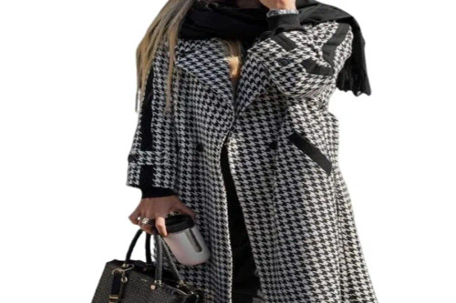 پالتو زنانه مدل چکاوک کمربنددار سفید با طراحی شیک و رسمی مناسب زمستان